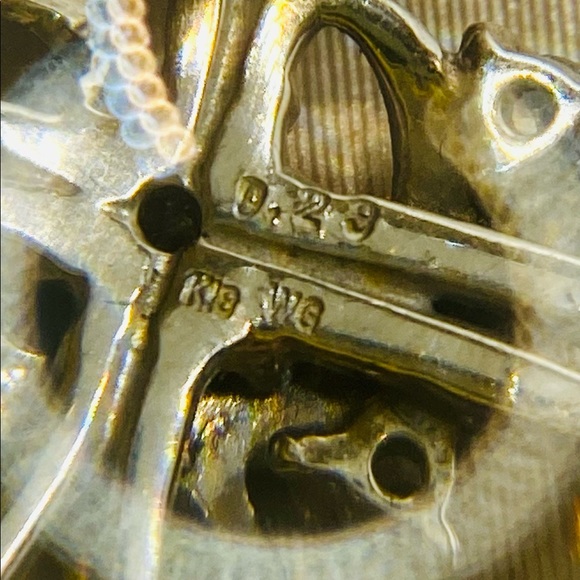 EUC Estate 18k White Gold Diamond Cross Pendant - Picture 13 of 14